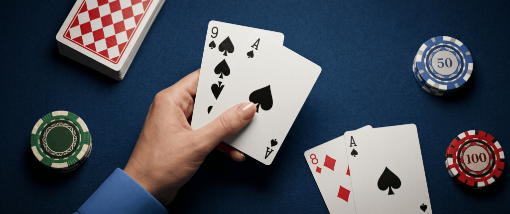 hands holding poker cards on the poker table showing kicker in poker